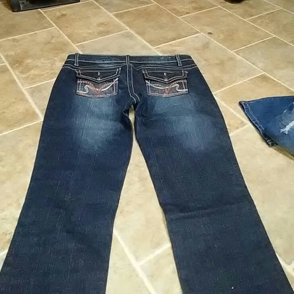 Jeans - Picture 2 of 3